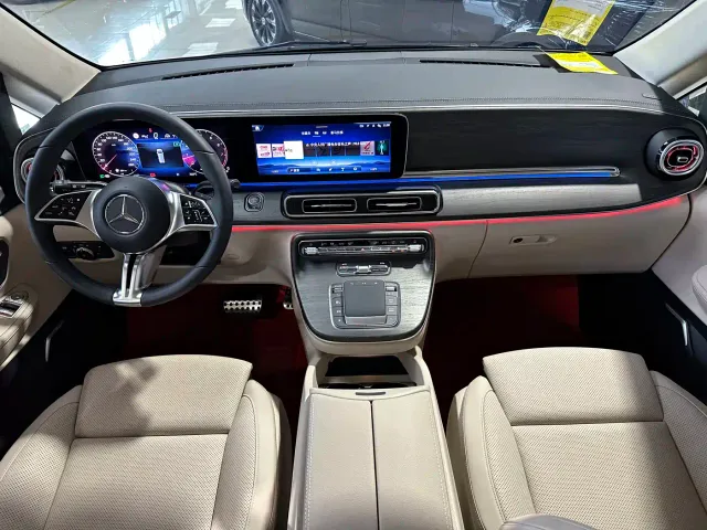 Mercedes-Benz V-Class — Фото автомобиля 4
