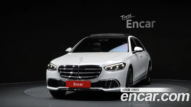 Mercedes-Benz S-Class — Фото автомобиля 3