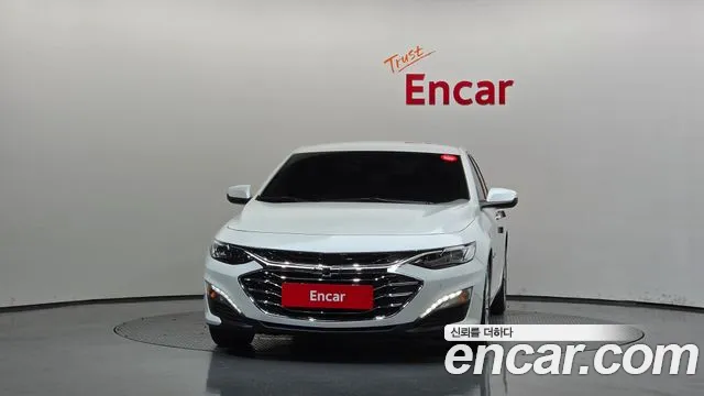 Chevrolet Malibu — Фото автомобиля 3