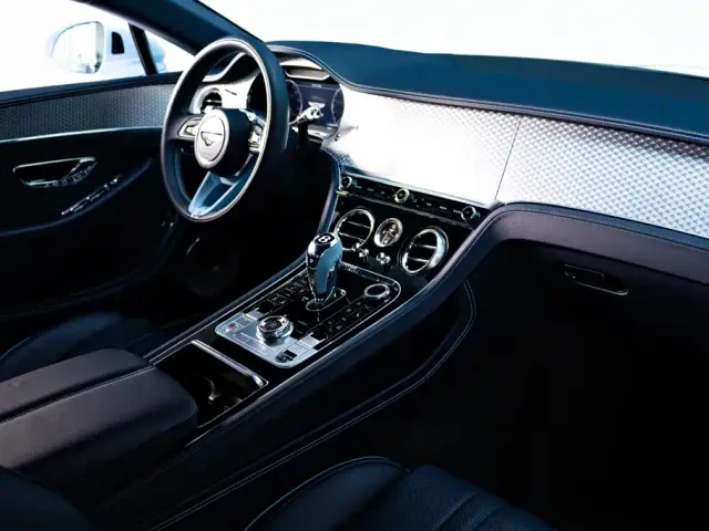 Bentley Continental — Фото автомобиля 13