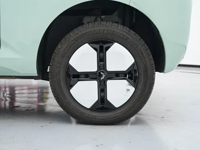 Wuling Hongguang Mini EV — Фото автомобиля 12