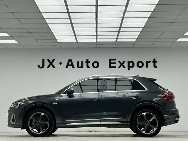 Audi Q3 — Фото автомобиля 5