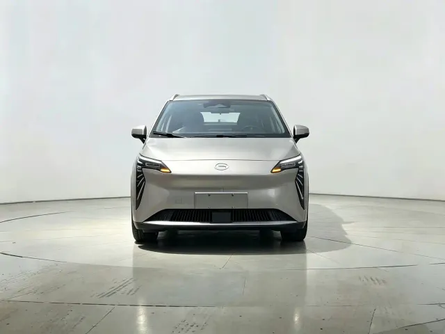 GAC Aion Y — Фото автомобиля 2
