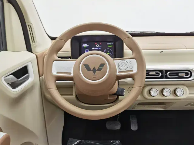 Wuling Hongguang Mini EV — Фото автомобиля 11
