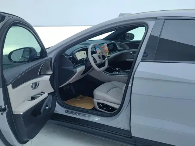 BYD Han — Фото автомобиля 9