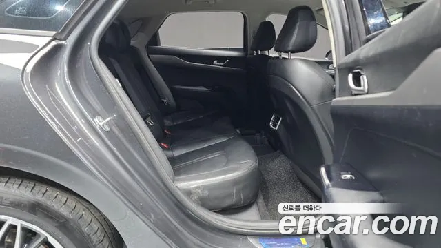 Kia K5 K5 3 поколение 2.0 LPI(Для проката) — Фото автомобиля 12