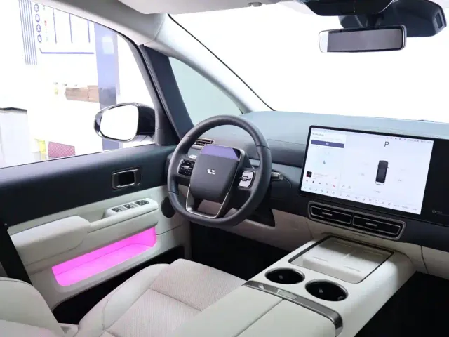 Li Auto MEGA — Фото автомобиля 14