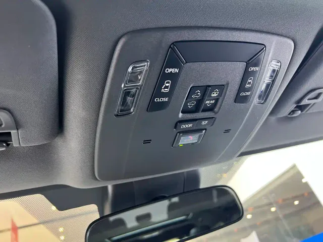 Toyota Granvia — Фото автомобиля 17