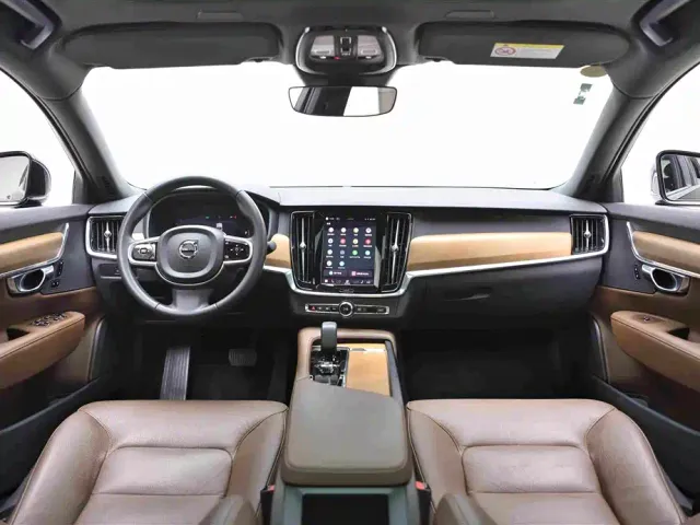 Volvo S90 — Фото автомобиля 13