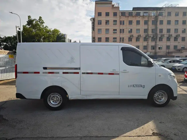 Wuling Yangguang — Фото автомобиля 4