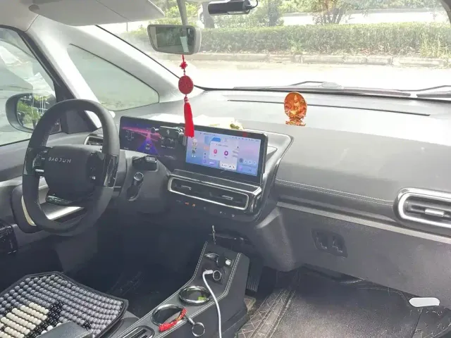 Baojun KiWi EV — Фото автомобиля 8