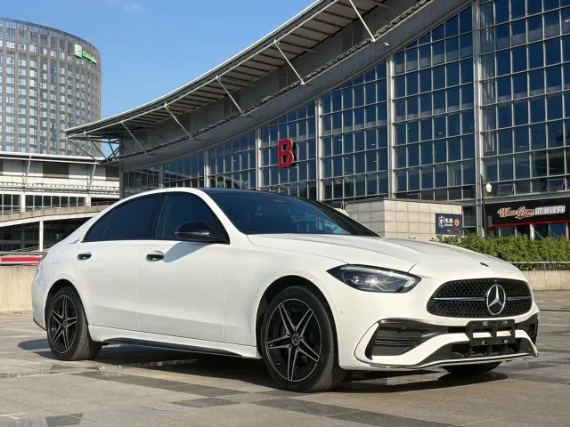 Mercedes-Benz C-Class — Фото автомобиля 2