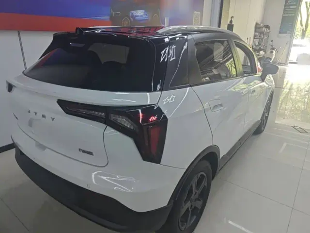 Geely Geometry E Firefly — Фото автомобиля 4