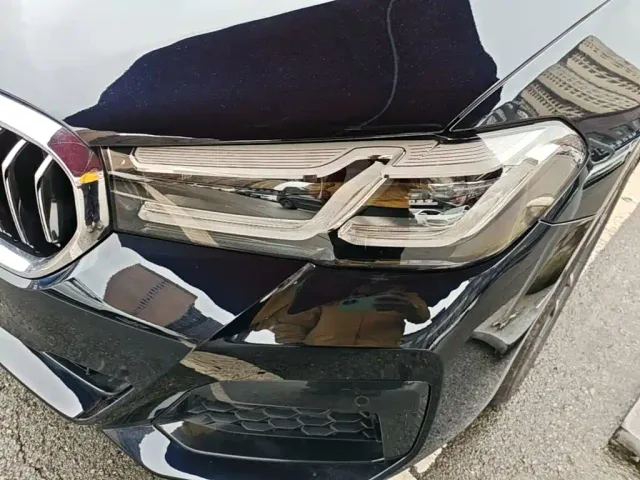 BMW 5 Series — Фото автомобиля 23
