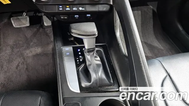 Hyundai AVANTE Avante (CN7) 1.6 LPi (Для проката) — Фото автомобиля 9