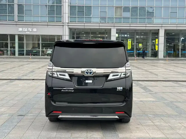 Toyota Vellfire — Фото автомобиля 7