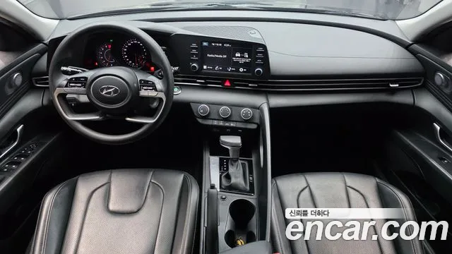 Hyundai Avante CN7 — Фото автомобиля 10