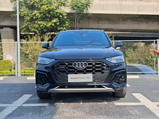 Audi Q5L — Фото автомобиля 2