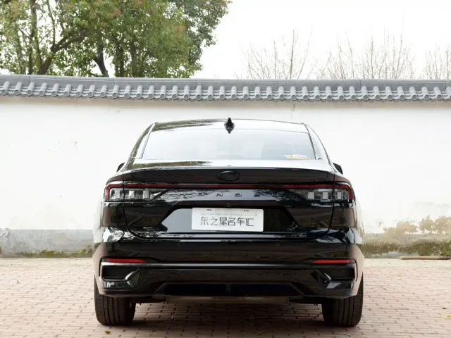 Ford Mondeo — Фото автомобиля 12