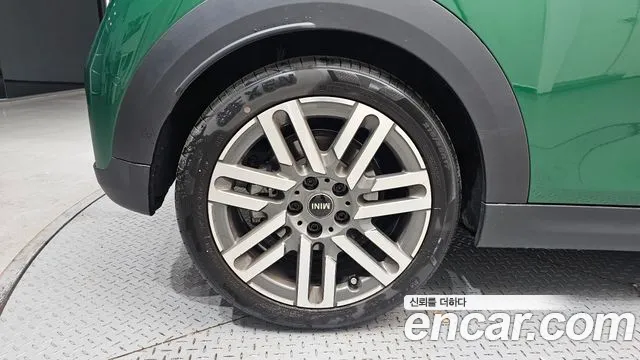 Mini Cooper — Фото автомобиля 4