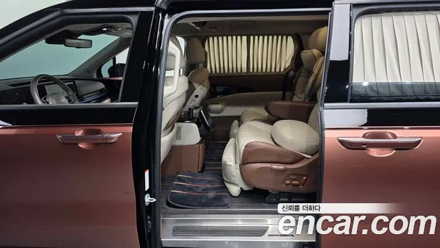 Kia Canival Новый Carnival 4 поколение Бензин 9 мест Hi-Limousine (Спецкузов) — Фото автомобиля 7