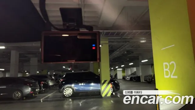 Tesla Model Y — Фото автомобиля 15