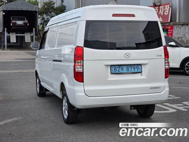 Xin yuan ET Van — Фото автомобиля 7