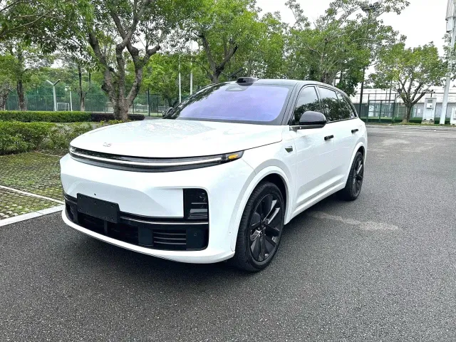 Фотография автомобиля — Li Auto L7