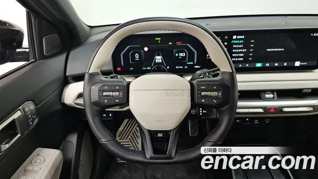 Kia EV4 Long Range 2WD — Фото автомобиля 2