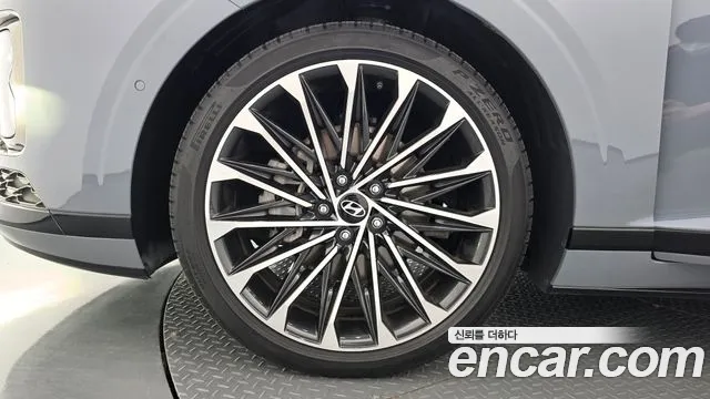 Hyundai Grandeur GN7 — Фото автомобиля 5