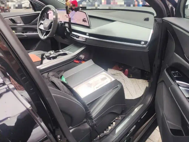 Cadillac XT5 — Фото автомобиля 19