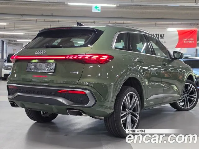Audi Q5 40 TFSI quattro S Line — Фото автомобиля 3
