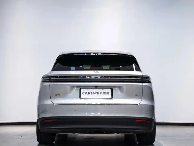 Li Auto i6 — Фото автомобиля 7