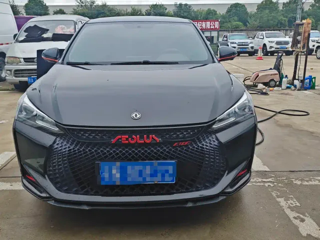 Dongfeng Yixuan — Фото автомобиля 2