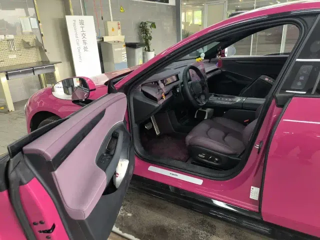 Xiaomi SU7 — Фото автомобиля 4