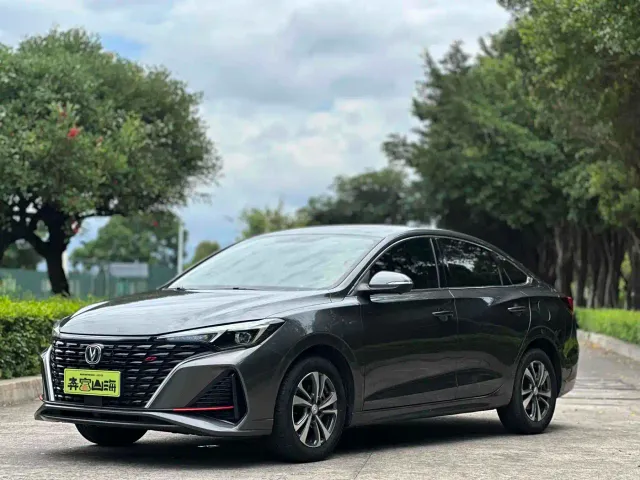 Фотография автомобиля — Changan Eado