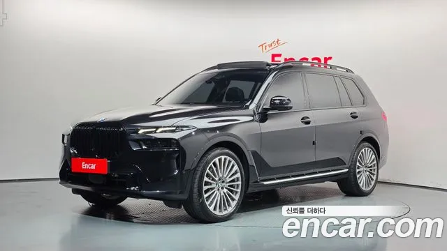Фотография автомобиля — BMW X7 G07