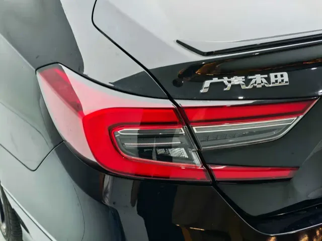 Honda Accord — Фото автомобиля 17