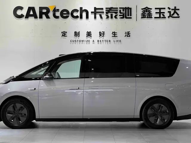 Li Auto MEGA — Фото автомобиля 4