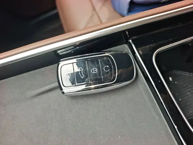 Chery Tiggo 9 2026 9X 2.0T FWD Pilot — Фото автомобиля 8