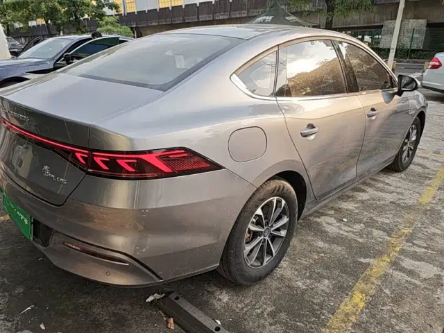 BYD Qin PLUS — Фото автомобиля 6