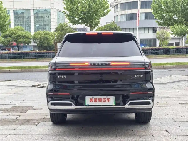 Geely Galaxy M9 — Фото автомобиля 8