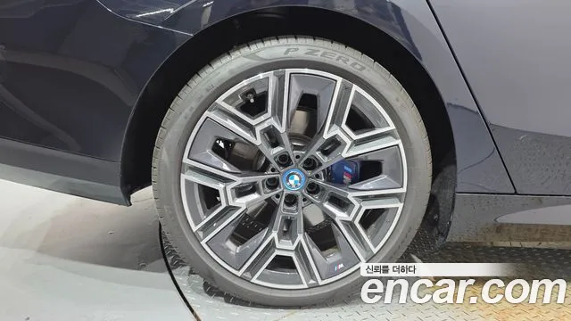 BMW 5-Series 5 серия (G60) — Фото автомобиля 4