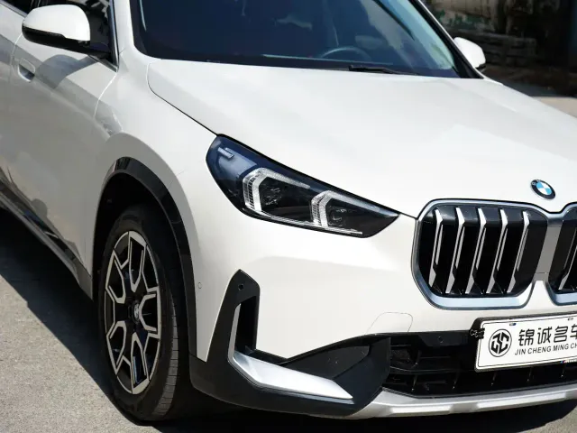 BMW X1 — Фото автомобиля 11