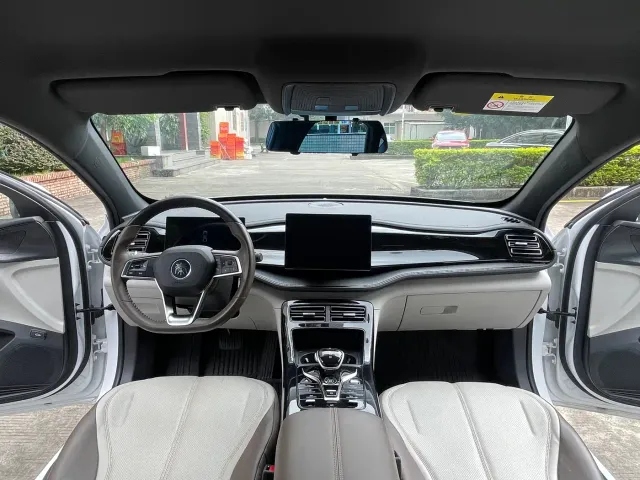 BYD Qin PLUS — Фото автомобиля 11