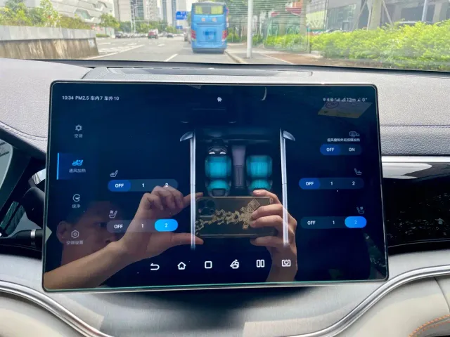 BYD Song PLUS PHEV 2024 Glory Edition DM-i 110km Flagship PLUS — Фото автомобиля 15