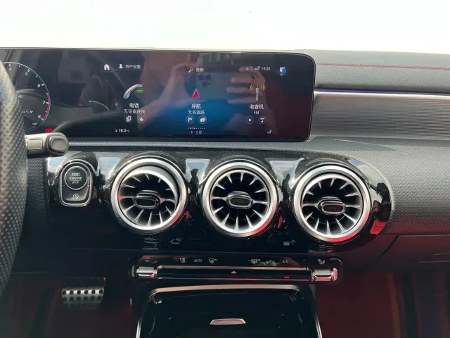 Mercedes-Benz A-Class AMG — Фото автомобиля 13
