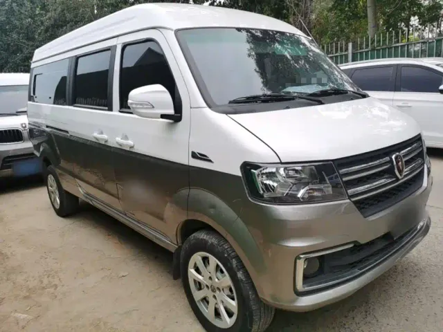 Jinbei New Hiace X30L — Фото автомобиля 3
