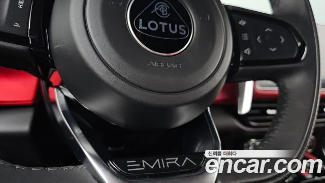 Lotus Emira — Фото автомобиля 29