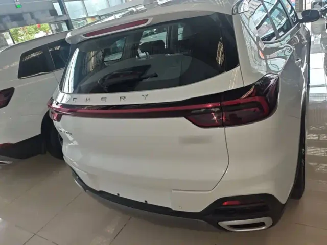 Chery Tiggo 8 — Фото автомобиля 5